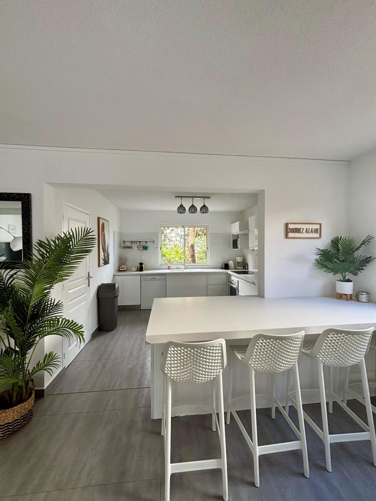 Villa Magellan, Walkable Orient Bay Beach, Private Pool Kültér fotó